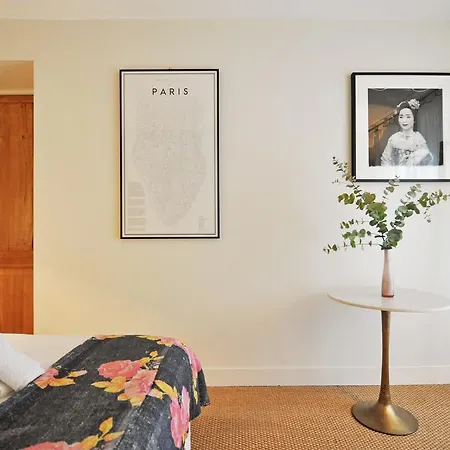 Marais Haven Apartment Paris